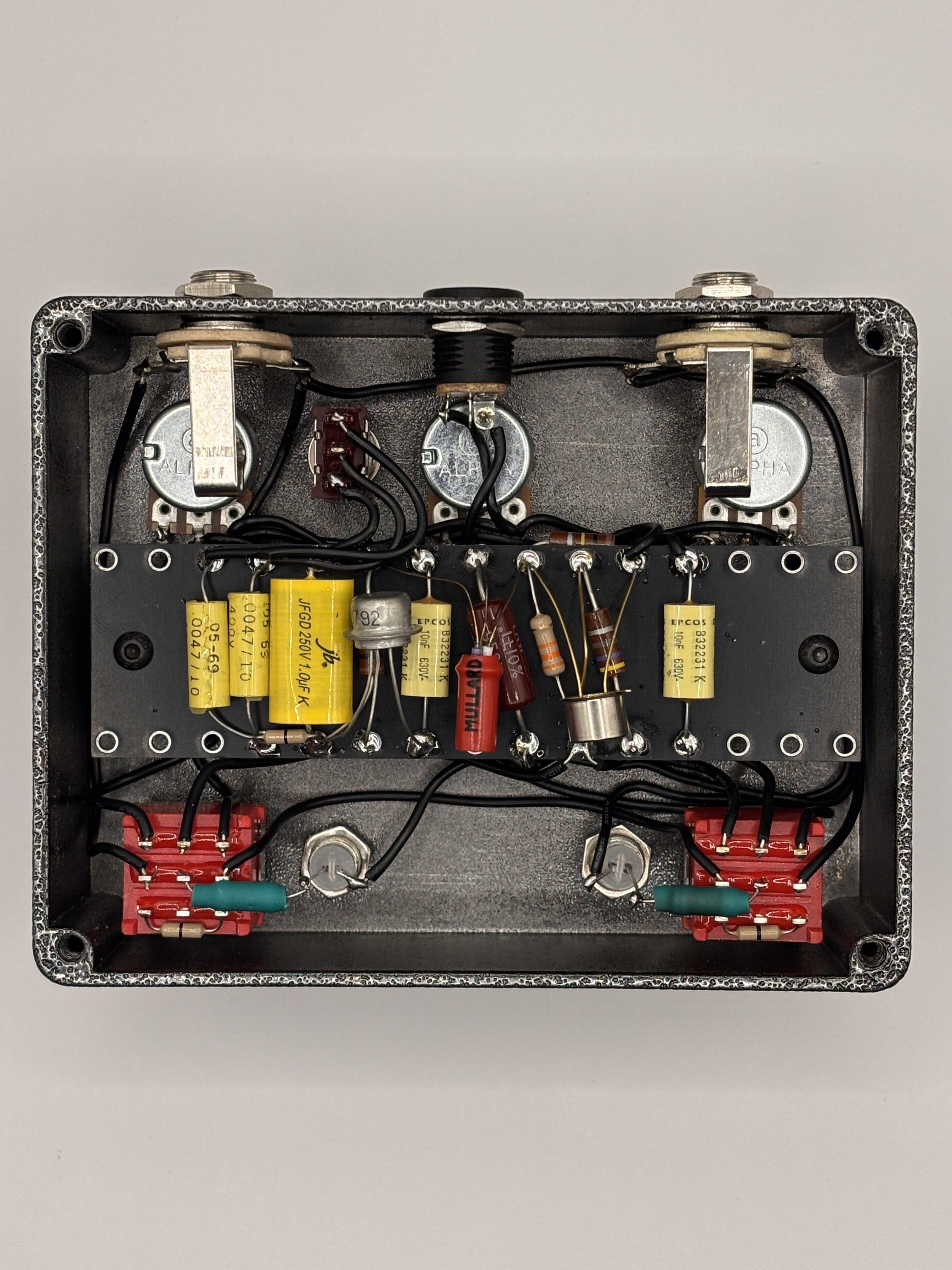 Tone Bender Mk1.5 and MK2 internals